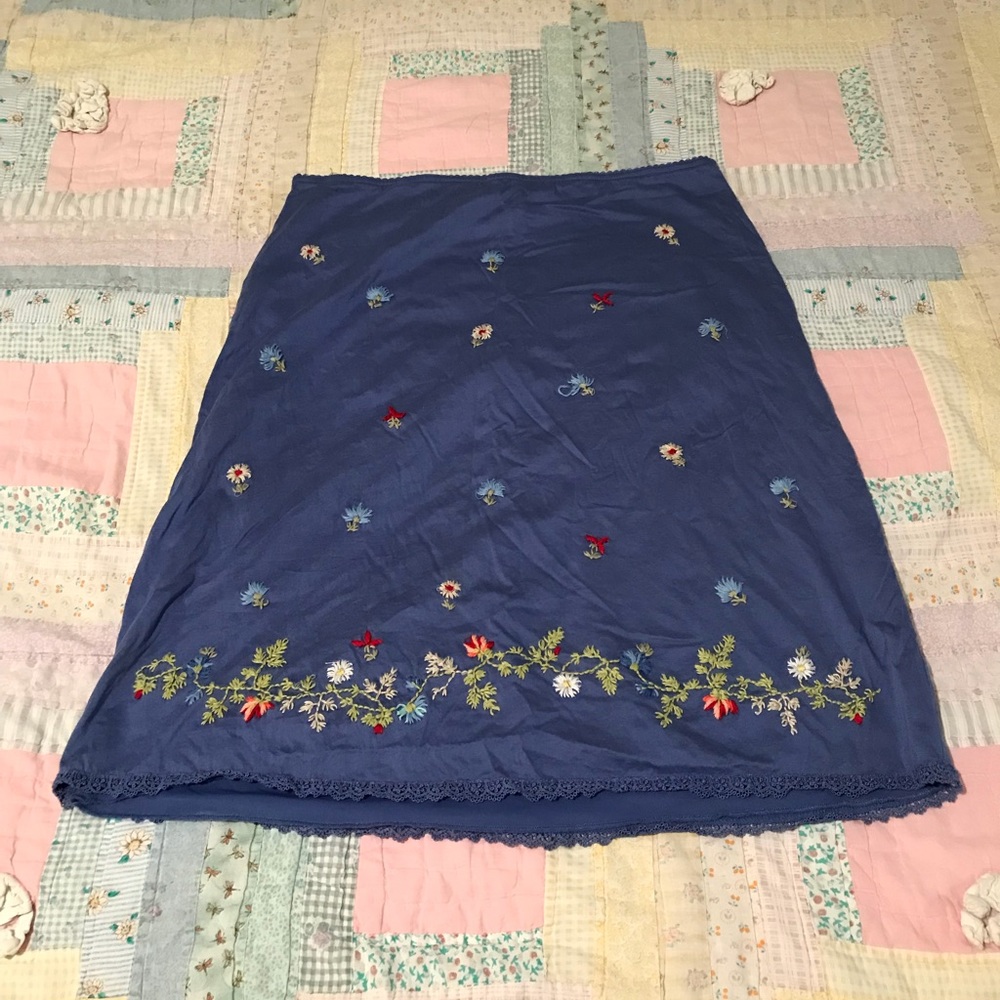 Vintage Express Embroidered Floral Skirt